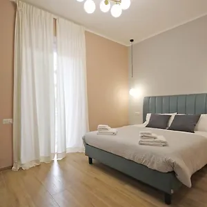 Nostra Luxury Couette-café