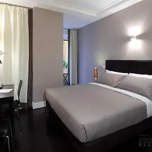 3* לינה וארוחת בוקר Regola