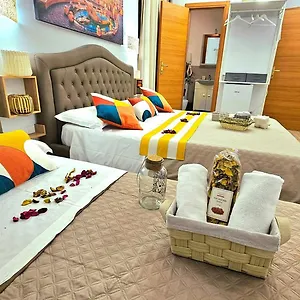 A Casa Simpatia - Free Parking If You Book 4 Nights Bed and breakfast